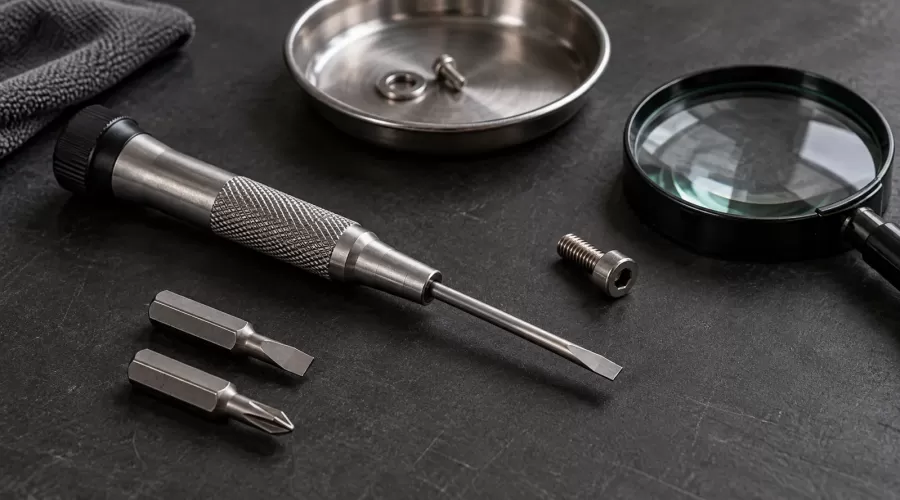 Model Engine Screw Drives: Match the Bit Before Turning