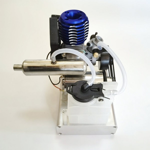Level 15 Nitro Engine 12V Generator Model with USB Output Level 15 Nitro Engine 12V Generator Model with USB Output