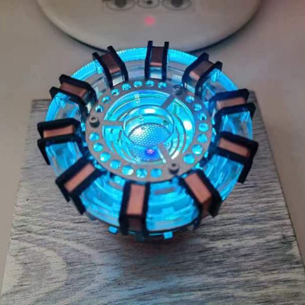 Magnetic Levitation Reactor Light with Wooden Base