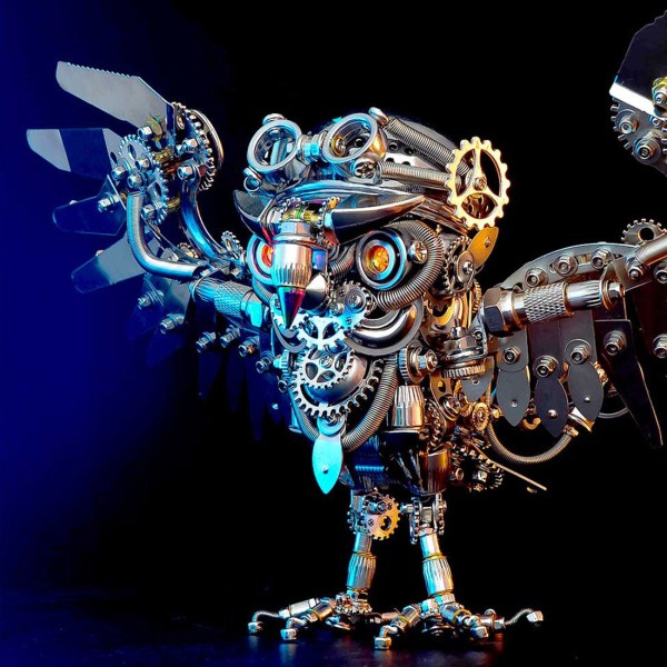 700PCS+ Nocturnal Owl Metal Model Kit