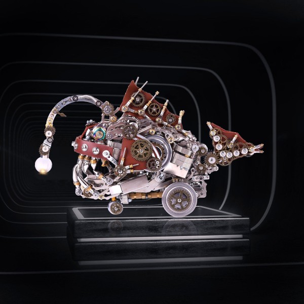 Steampunk Anglerfish Mechanical Model Kit 700+PCS