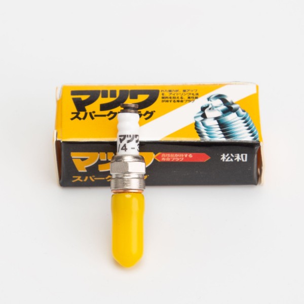 1/4-32 ME-8 Spark Plug for Model Gasoline Engines 1/4-32 ME-8 Spark Plug for Model Gasoline Engines
