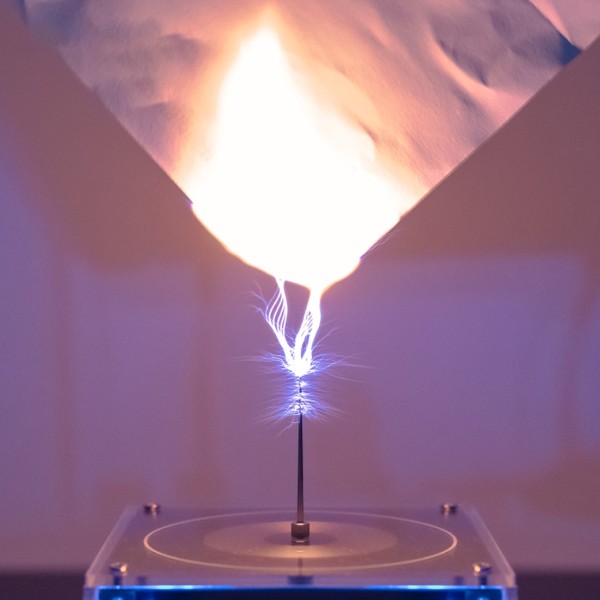 Vinyl-Record Bluetooth Tesla Coil Plasma Speaker